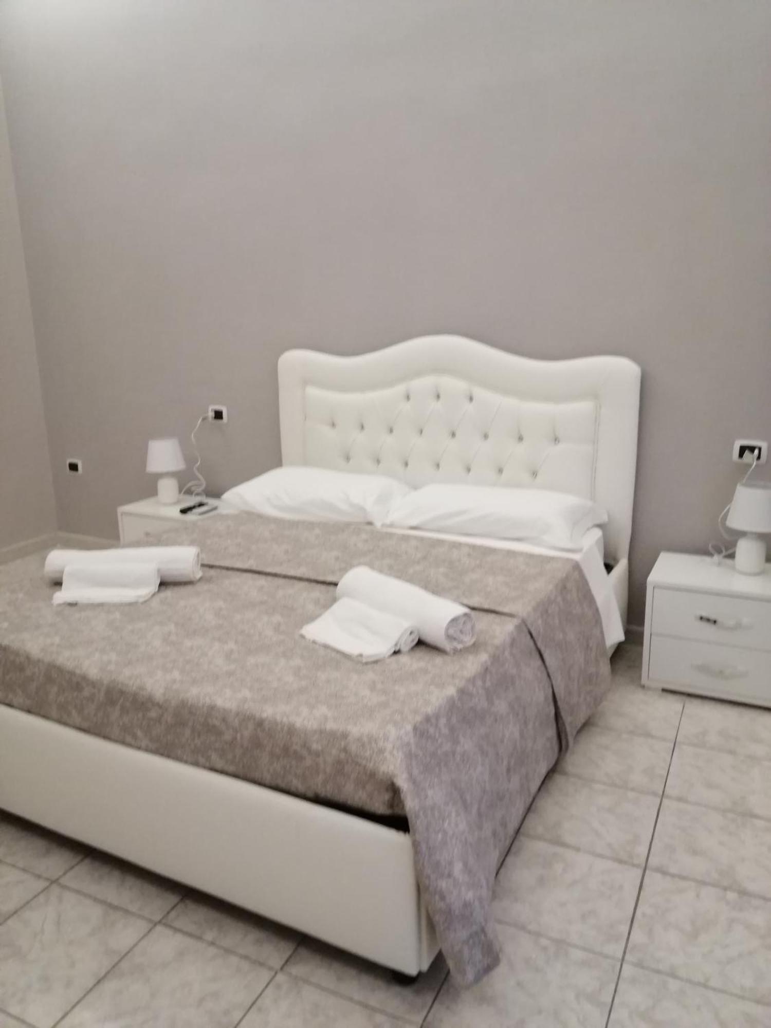 Francesco Home Napoli Exterior foto